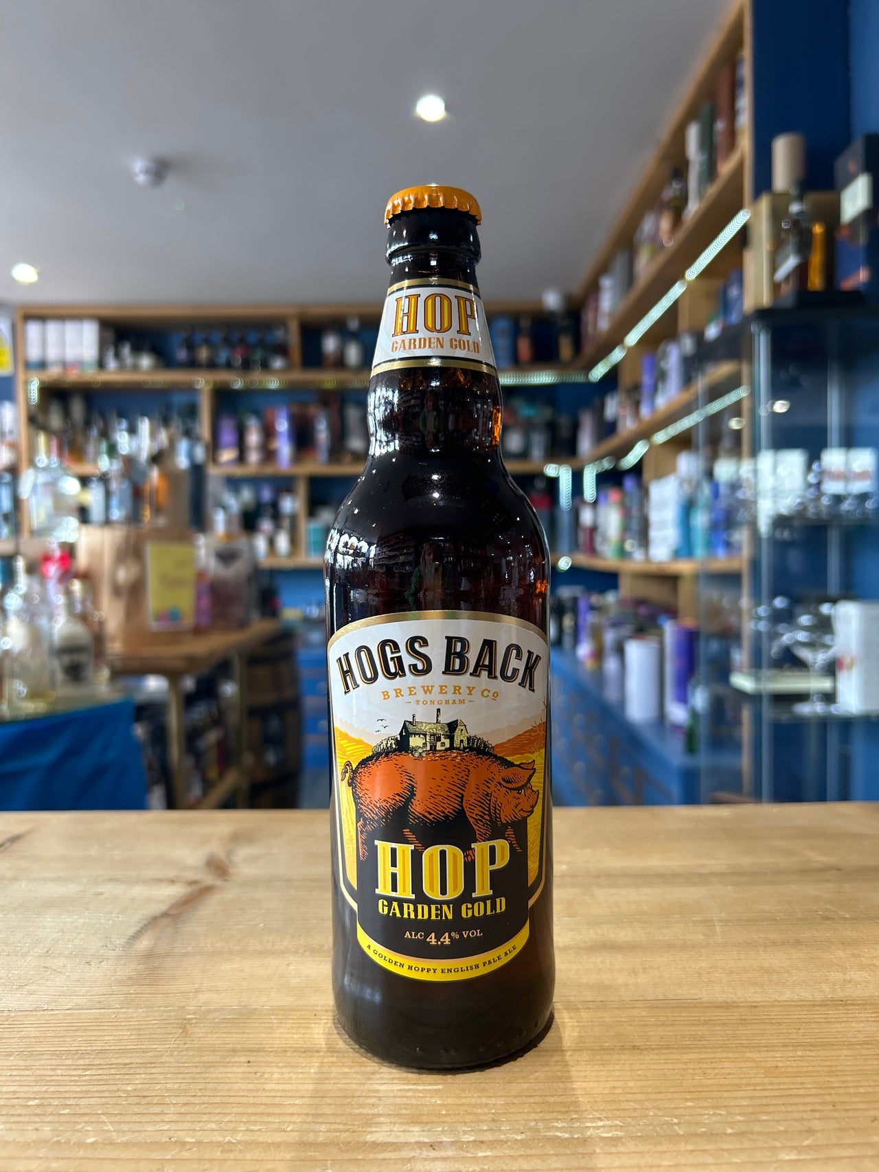 Isla's Bar - Hogs Back Hop Garden Gold Golden Ale 500ml