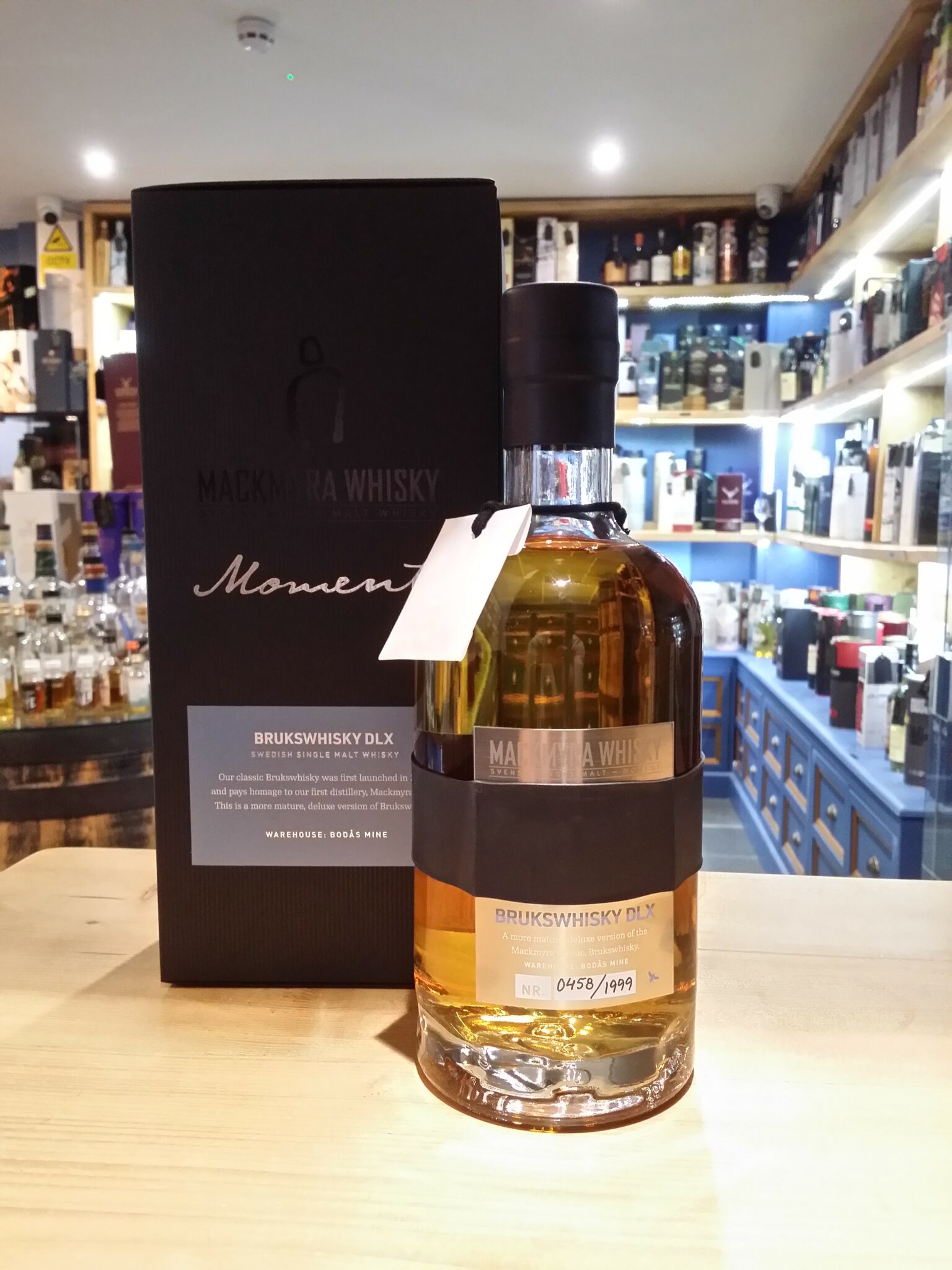 Mackmyra Moment Brukswhisky DLX 70cl 46.6%