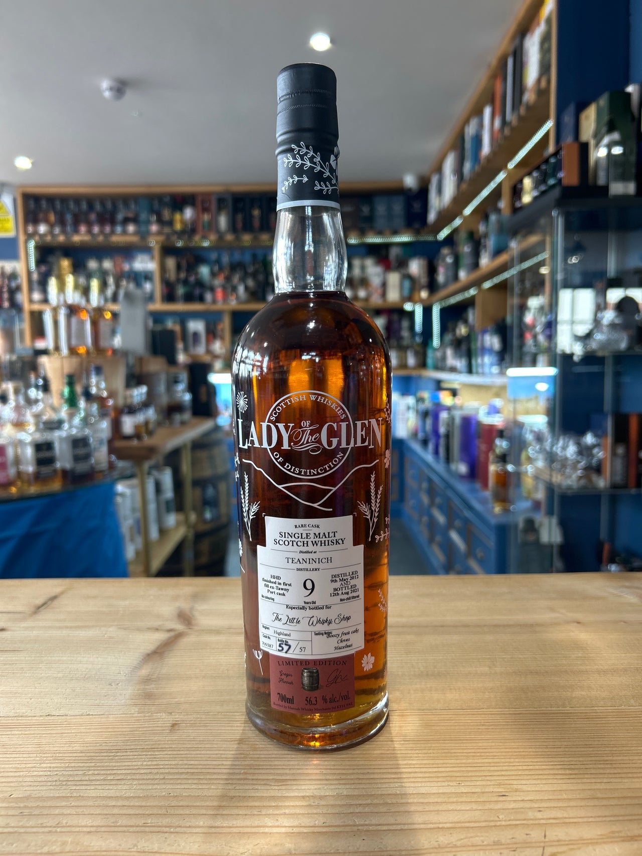 Isla's Bar - Lady of the Glen Teaninich 9 Year Old (Shop exclusive) 56.3% 2.5cl