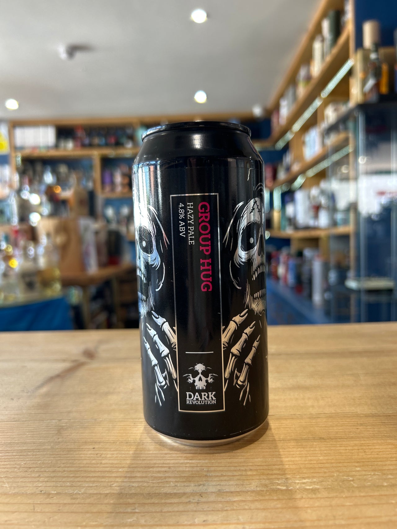 Isla's Bar - Dark Revolution Group Hug Hazy Pale 440ml 4.8%
