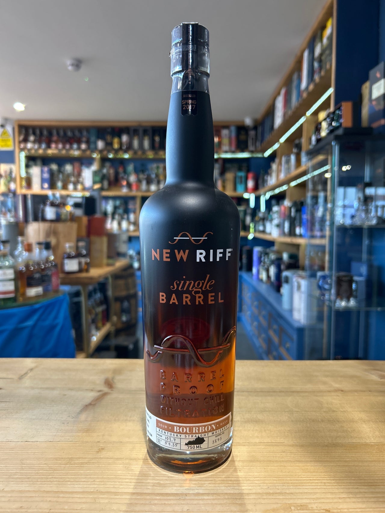 New Riff Single Barrel Bourbon 75cl 54.35%