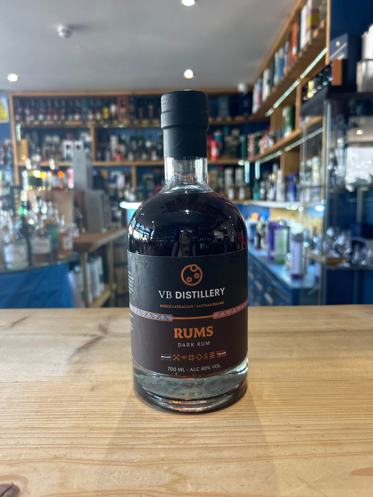VB Distillery Dark Rum 70cl 40%