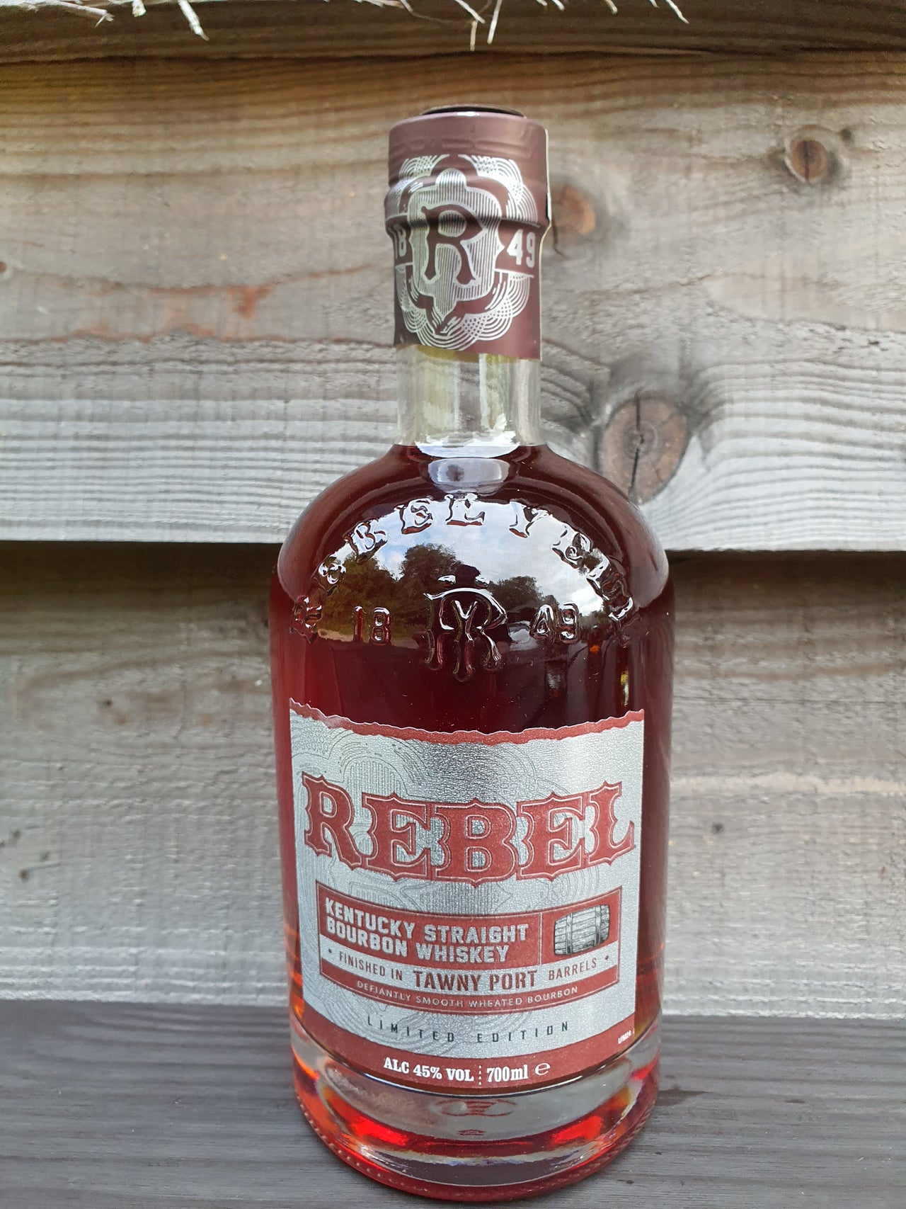 Rebel Kentucky Straight Bourbon Tawny Port Finish 70cl 45%