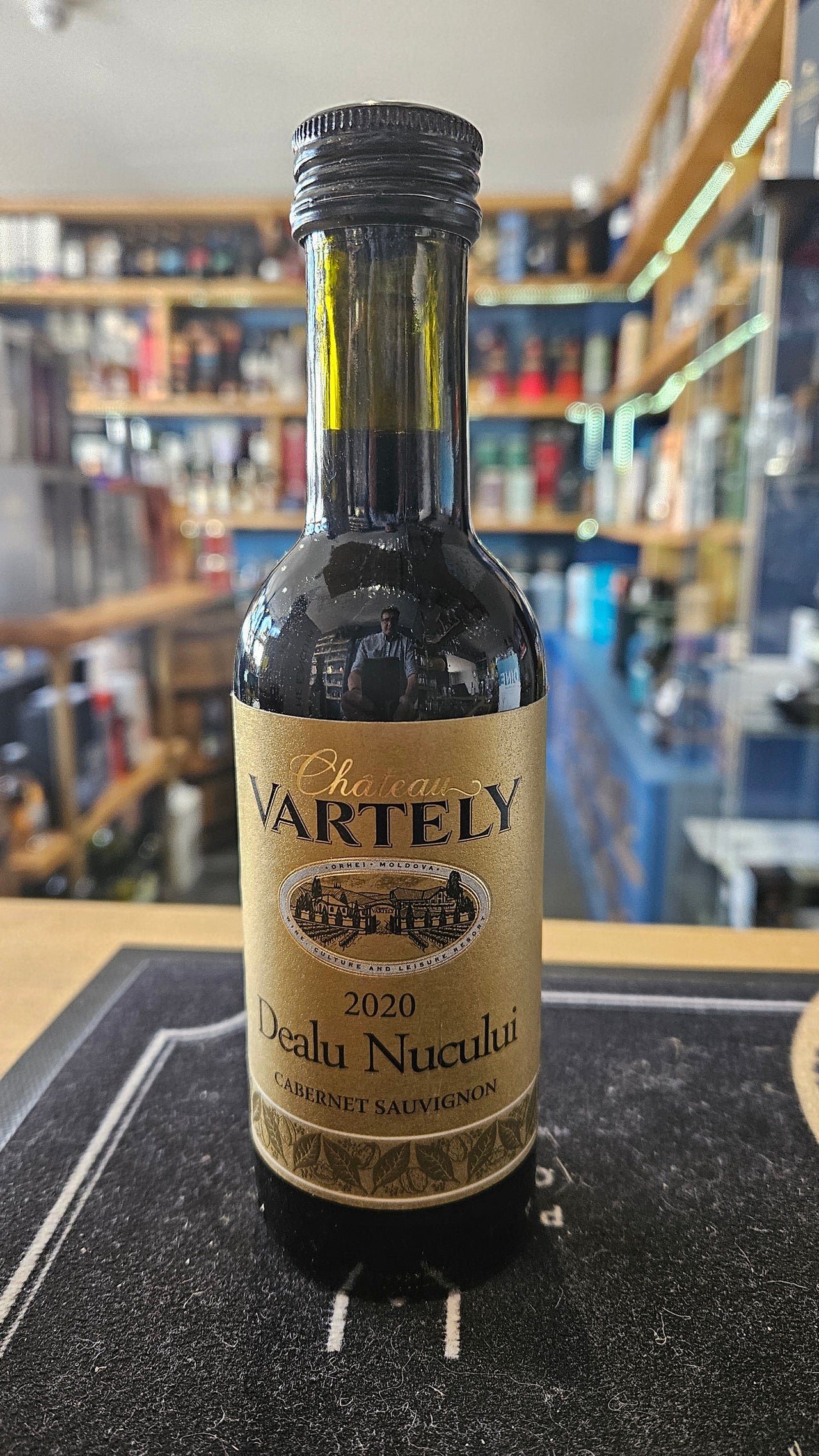 Isla's Bar - Chateau Vartely Dealu Nucului Cab Sauvignon 2020 13.5% 187ml (Mold)