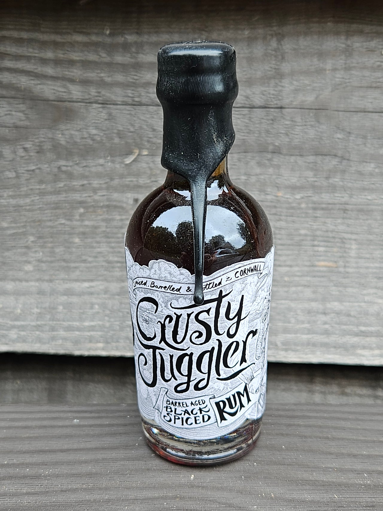 Crusty Juggler Barrel Aged Black Spiced Rum 5cl 37.5%