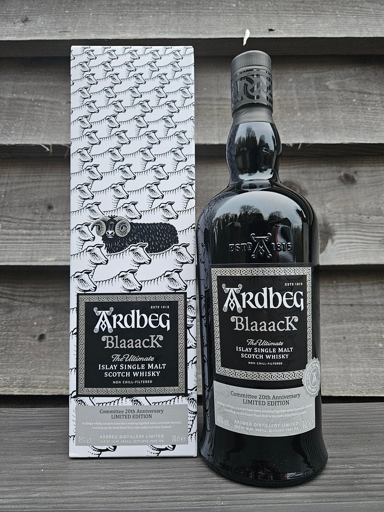 Private Collection - Ardbeg Blaaack 70cl 46%