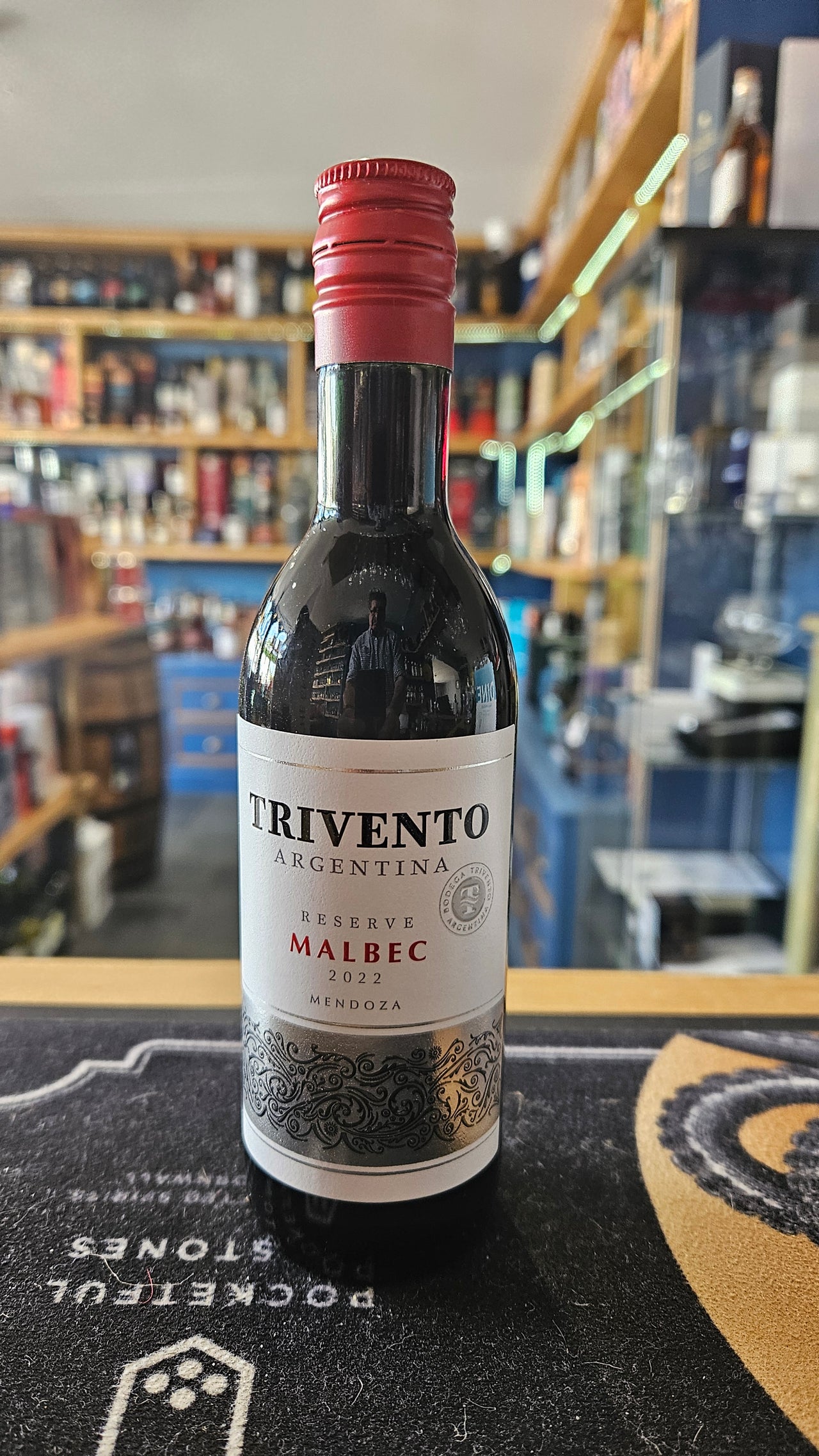 Isla's Bar - Trivento Melbec 2022 187ml 13.5% (Arg)