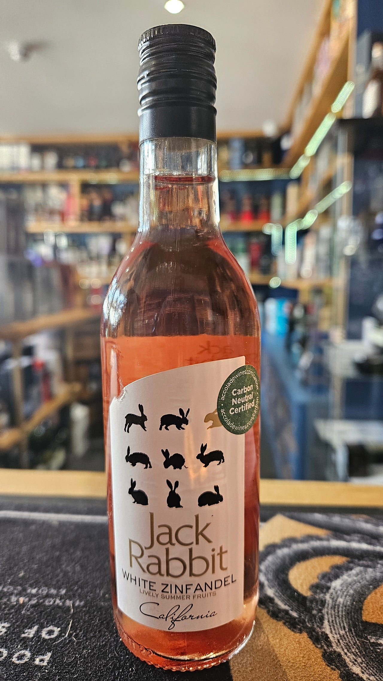 Isla's Bar - Jack Rabbit White Zinfadel 187ml 10.5% (USA)