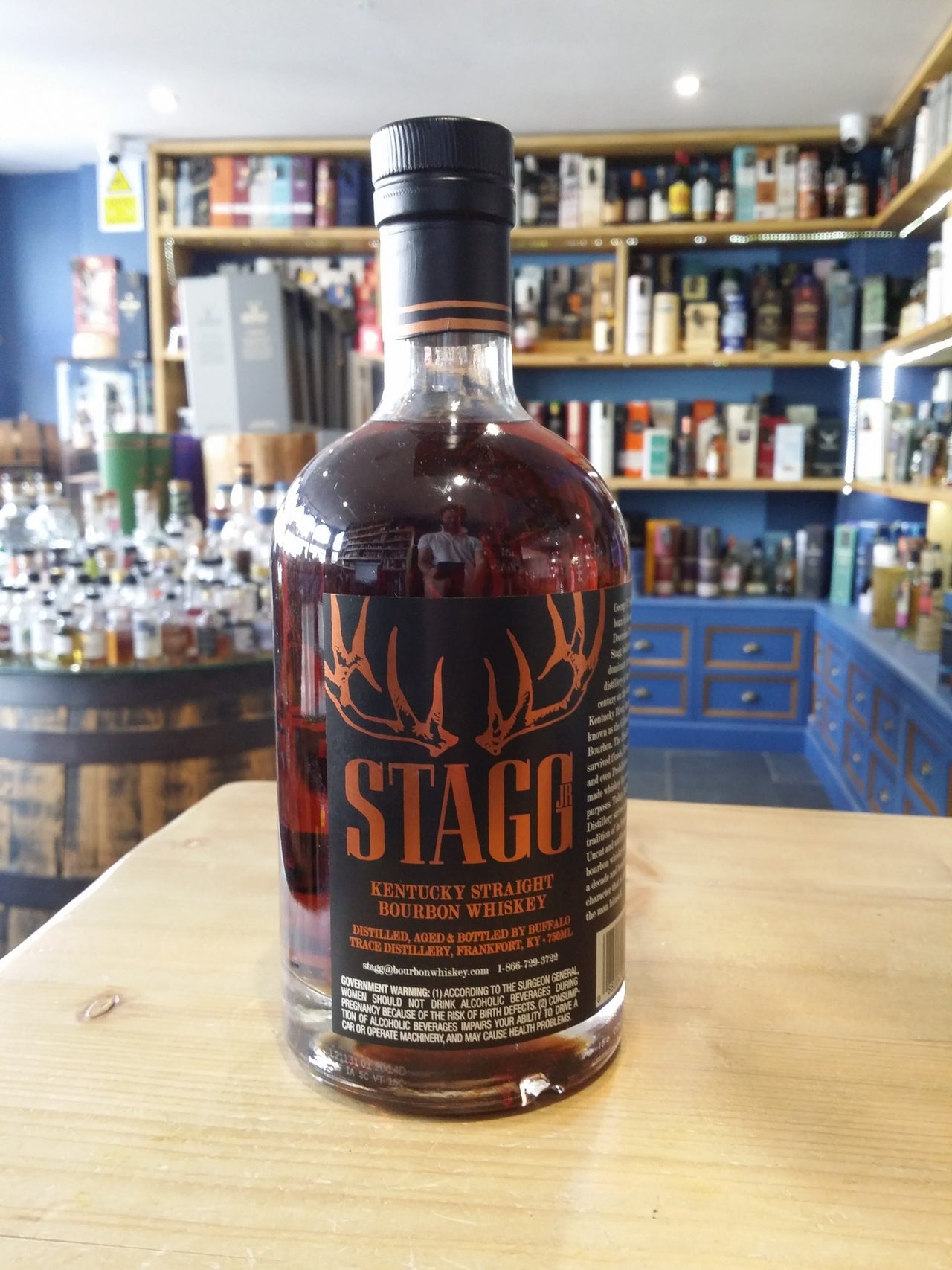 Isla's Bar - Stagg Jr Bourbon 130.9 proof 2.5cl